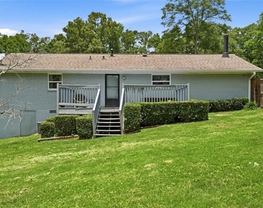 405 King Arthur Court - Photo Thumbnail 17