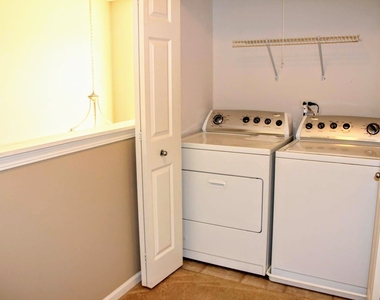 32427 N Mackinac Lane - Photo Thumbnail 6