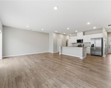 1905 Westwind Street - Photo Thumbnail 5