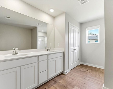 1905 Westwind Street - Photo Thumbnail 15