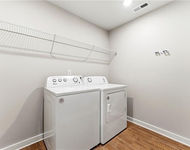 1905 Westwind Street - Photo Thumbnail 12