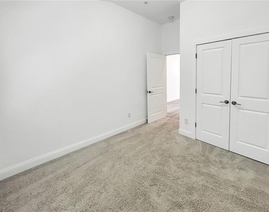 403 Burgundy Way - Photo Thumbnail 32