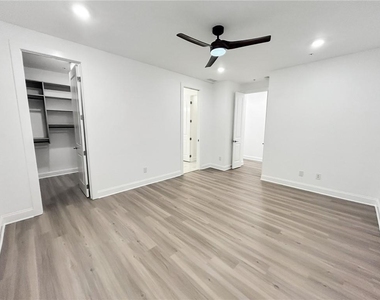403 Burgundy Way - Photo Thumbnail 17