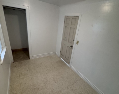 3717 W Dickens Avenue - Photo Thumbnail 12