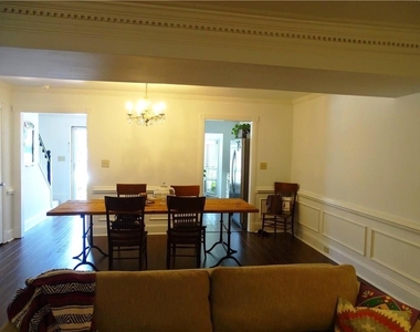 410 Forestgate Court - Photo Thumbnail 5