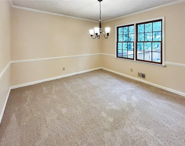 2491 Annandale Drive - Photo Thumbnail 13