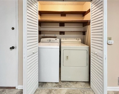 2491 Annandale Drive - Photo Thumbnail 36