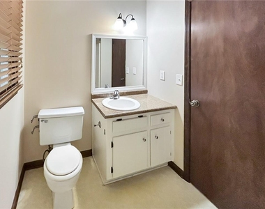 2491 Annandale Drive - Photo Thumbnail 30