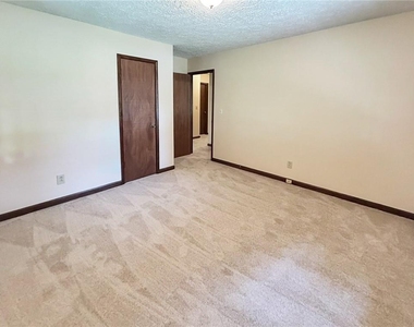 2491 Annandale Drive - Photo Thumbnail 26