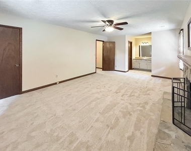 2491 Annandale Drive - Photo Thumbnail 20
