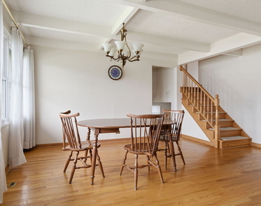 155 E Madison Street - Photo Thumbnail 6