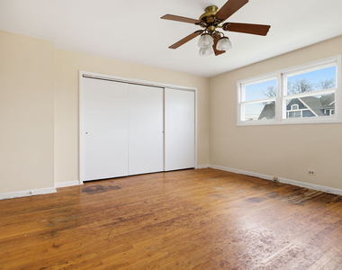 155 E Madison Street - Photo Thumbnail 23