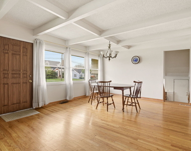 155 E Madison Street - Photo Thumbnail 9