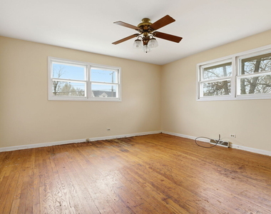 155 E Madison Street - Photo Thumbnail 21