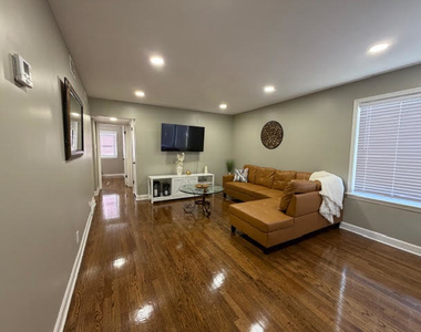 6104 S Nashville Avenue - Photo Thumbnail 1