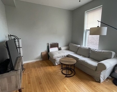 1706 W 17th Street - Photo Thumbnail 9