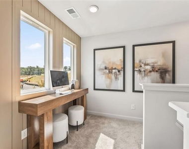 7436 Quinn Place - Photo Thumbnail 10