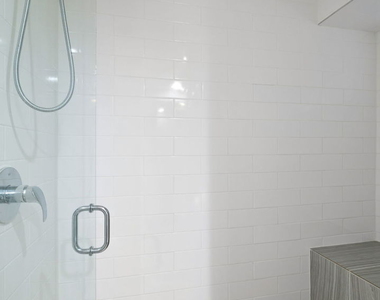 825 N Winchester Avenue - Photo Thumbnail 10