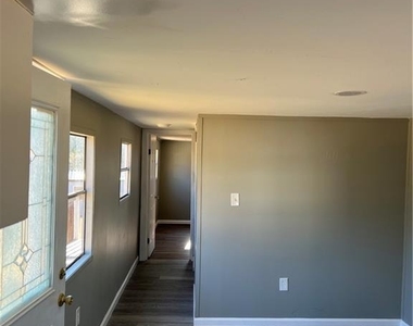 336 Georgianna Street - Photo Thumbnail 5