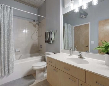 1430 S Michigan Avenue - Photo Thumbnail 8