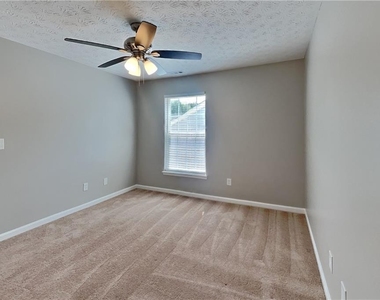 76 Arrowhead Drive - Photo Thumbnail 12