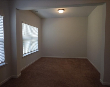 720 Country Ridge Drive - Photo Thumbnail 16
