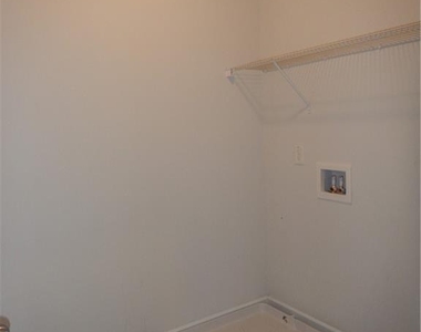 720 Country Ridge Drive - Photo Thumbnail 9