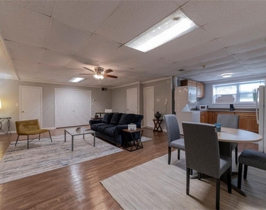 2560 Piney Wood Lane - Photo Thumbnail 7