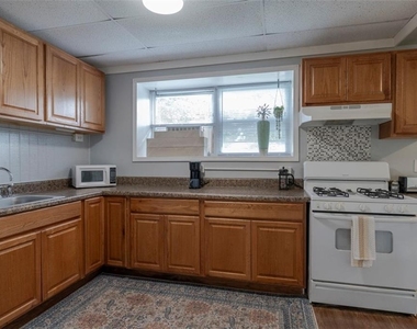 2560 Piney Wood Lane - Photo Thumbnail 11