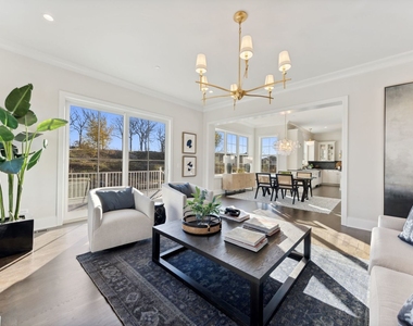 1121 Pin Oak Drive - Photo Thumbnail 9