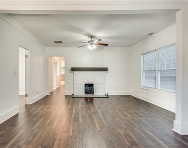 244 Laurel Avenue Sw - Photo Thumbnail 6
