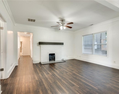 244 Laurel Avenue Sw - Photo Thumbnail 7