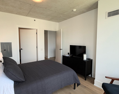 234 W Polk Street - Photo Thumbnail 9