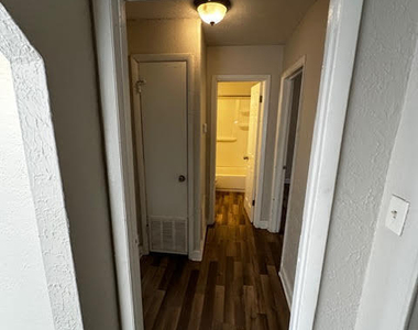 7527 Tampa Avenue - Photo Thumbnail 13