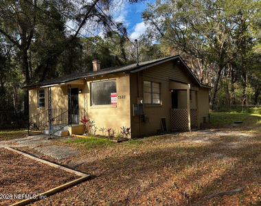 7527 Tampa Avenue - Photo Thumbnail 19