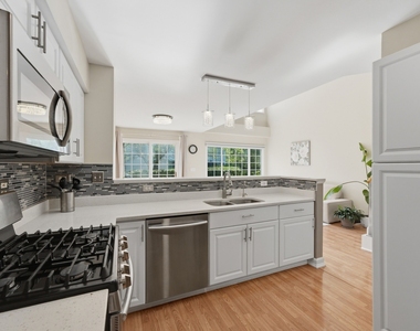935 Concord Court - Photo Thumbnail 12