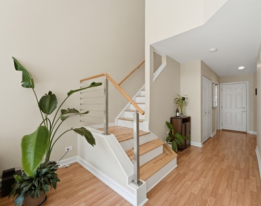 935 Concord Court - Photo Thumbnail 2