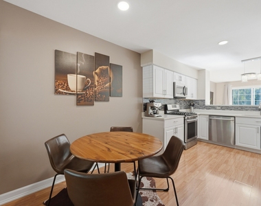 935 Concord Court - Photo Thumbnail 11