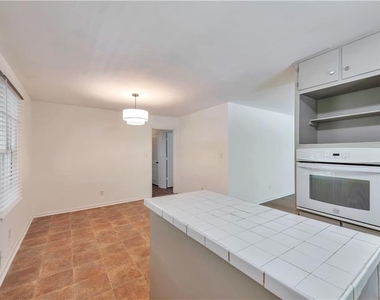 1728 Springer Street Nw - Photo Thumbnail 6