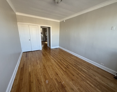 2208 S 57th Avenue - Photo Thumbnail 4