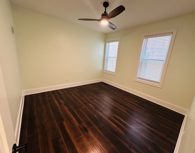 8133 Laramie Avenue - Photo Thumbnail 11