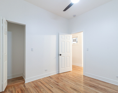 1742 N California Avenue - Photo Thumbnail 18