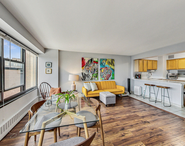 6030 N Sheridan Road - Photo Thumbnail 5