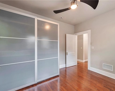1745 Sylvan Road Sw - Photo Thumbnail 15