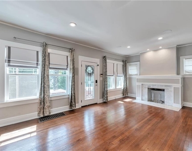 1745 Sylvan Road Sw - Photo Thumbnail 25