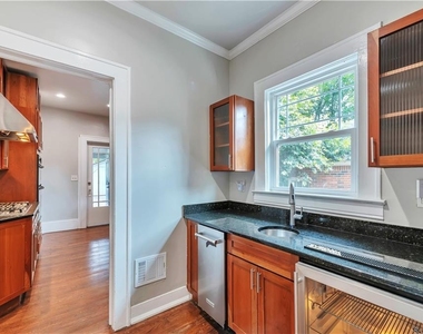 1745 Sylvan Road Sw - Photo Thumbnail 21