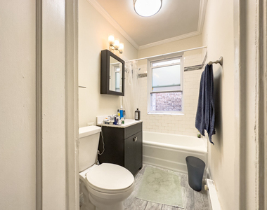 918 Green Bay Road - Photo Thumbnail 11