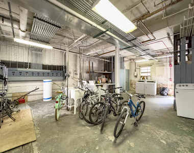 918 Green Bay Road - Photo Thumbnail 17