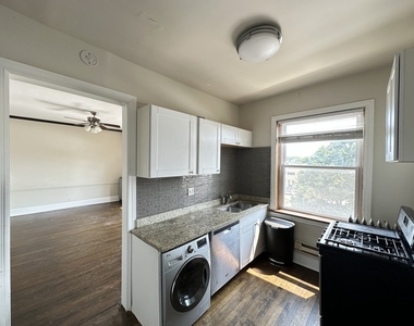 312 Lee Street - Photo Thumbnail 3