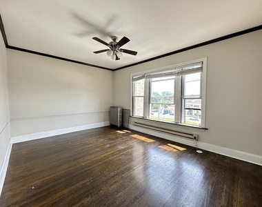 312 Lee Street - Photo Thumbnail 7